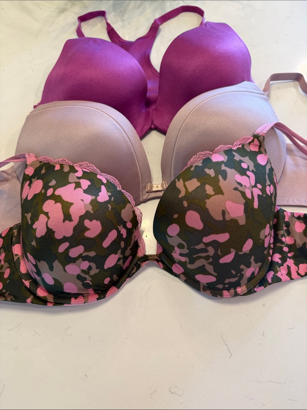 Victoria's Secret 3-Pack Bras in Magenta, Light Pink & Pink Camo